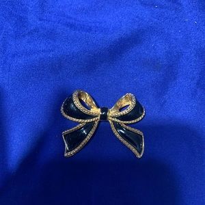 Kenneth Jay Lane for Avon Bow Scarf Clip
